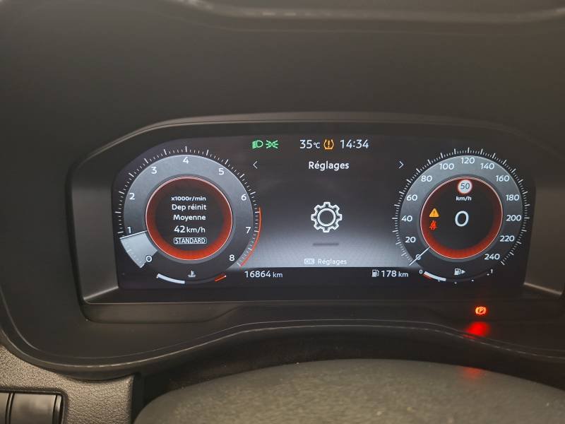 Nissan Juke - Photo 12
