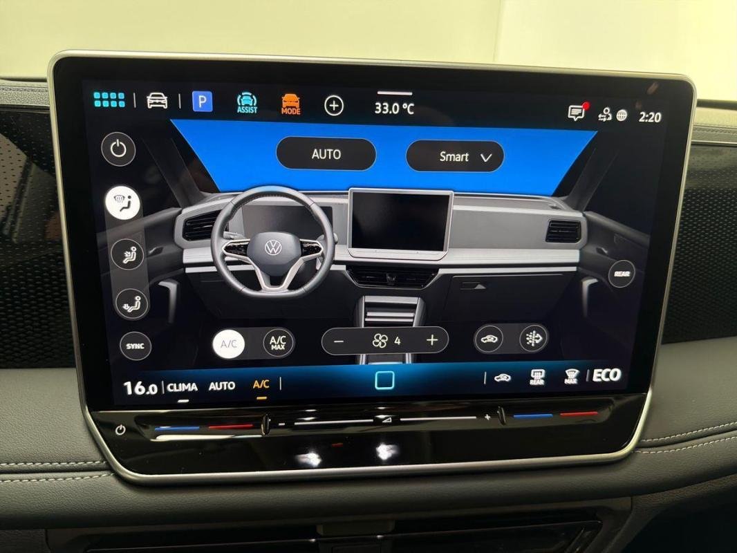 Volkswagen Tiguan - Photo 19
