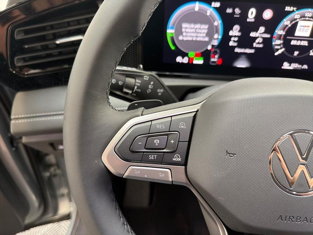 Volkswagen Tiguan - Photo 21