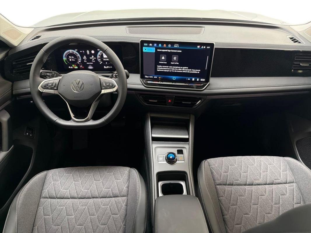 Volkswagen Tiguan - Photo 8