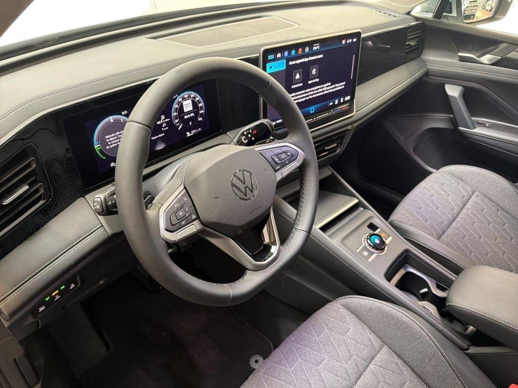 Volkswagen Tiguan - Photo 9