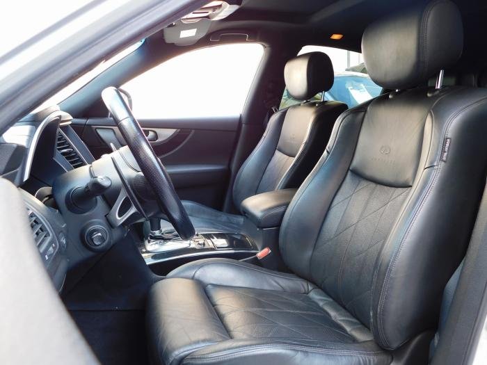 Infiniti FX - Photo 18