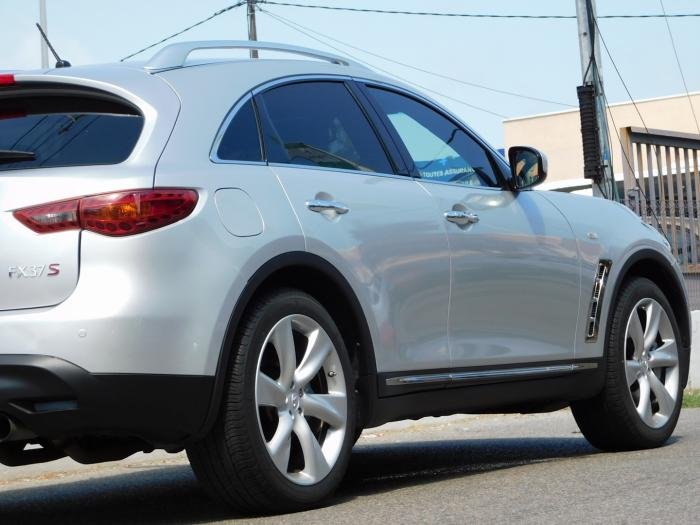 Infiniti FX - Photo 9