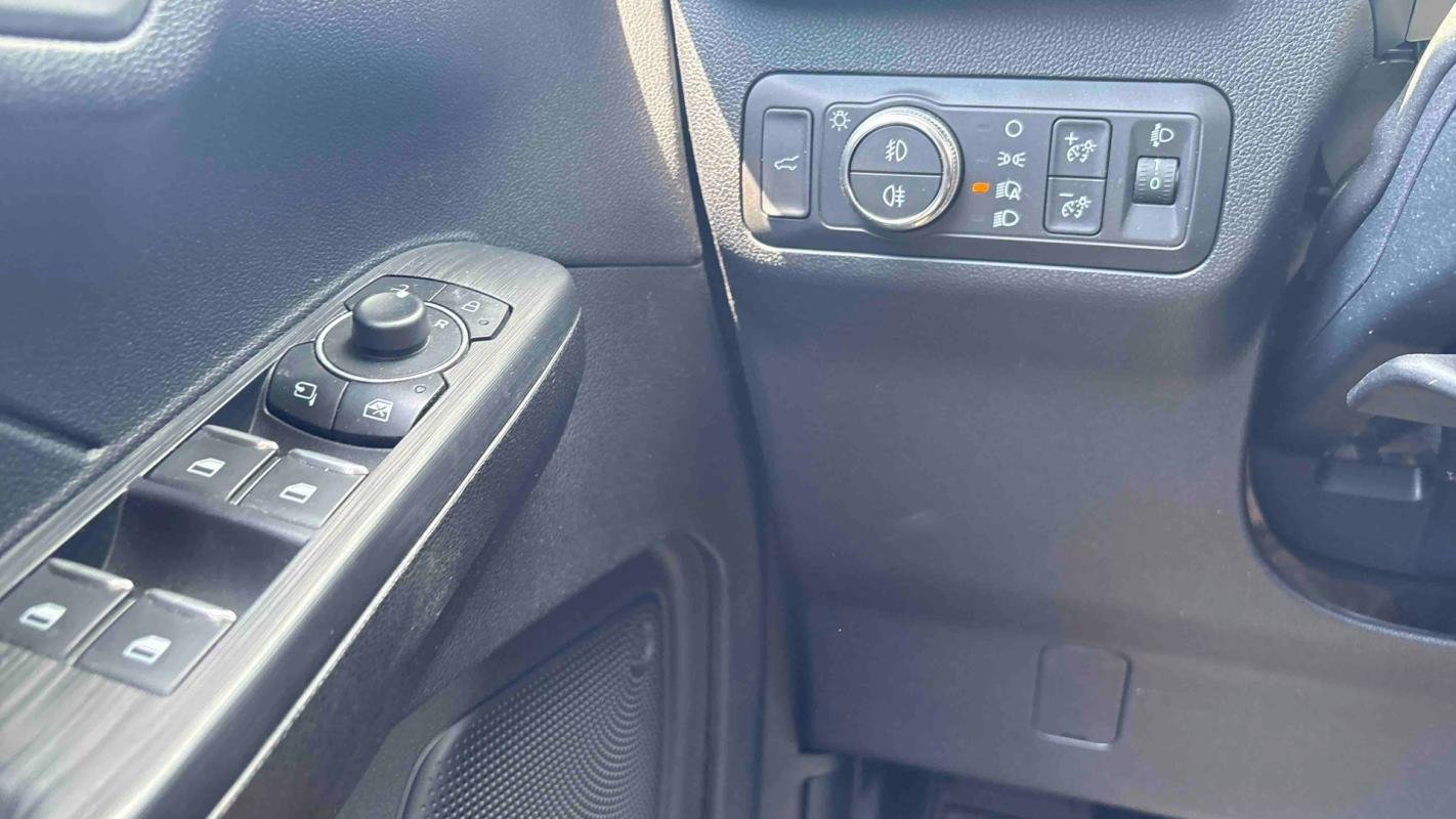 Ford Kuga - Photo 17