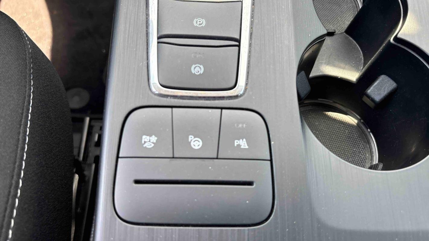 Ford Kuga - Photo 18