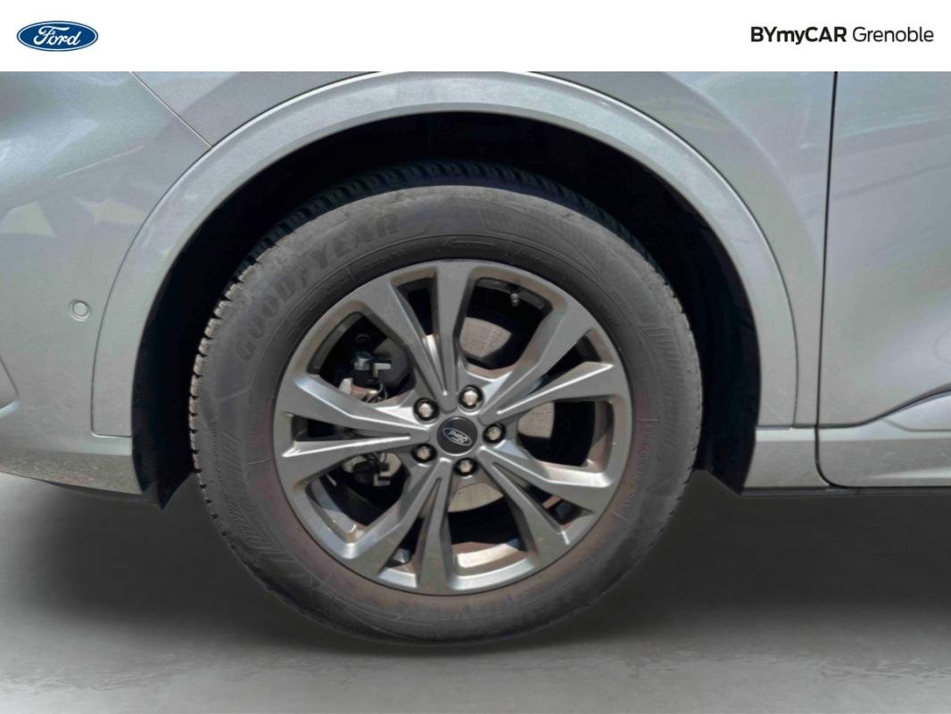 Ford Kuga - Photo 14