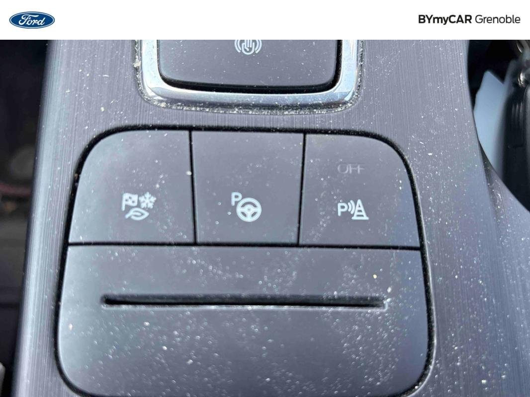 Ford Kuga - Photo 20