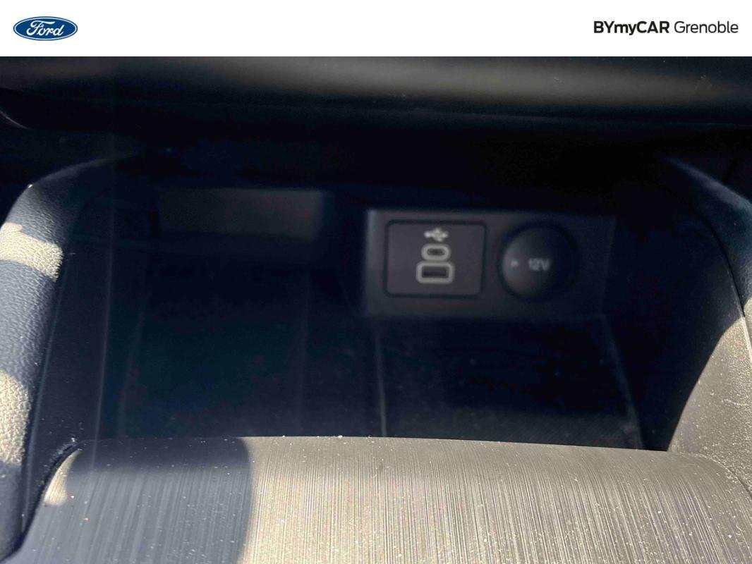 Ford Kuga - Photo 22