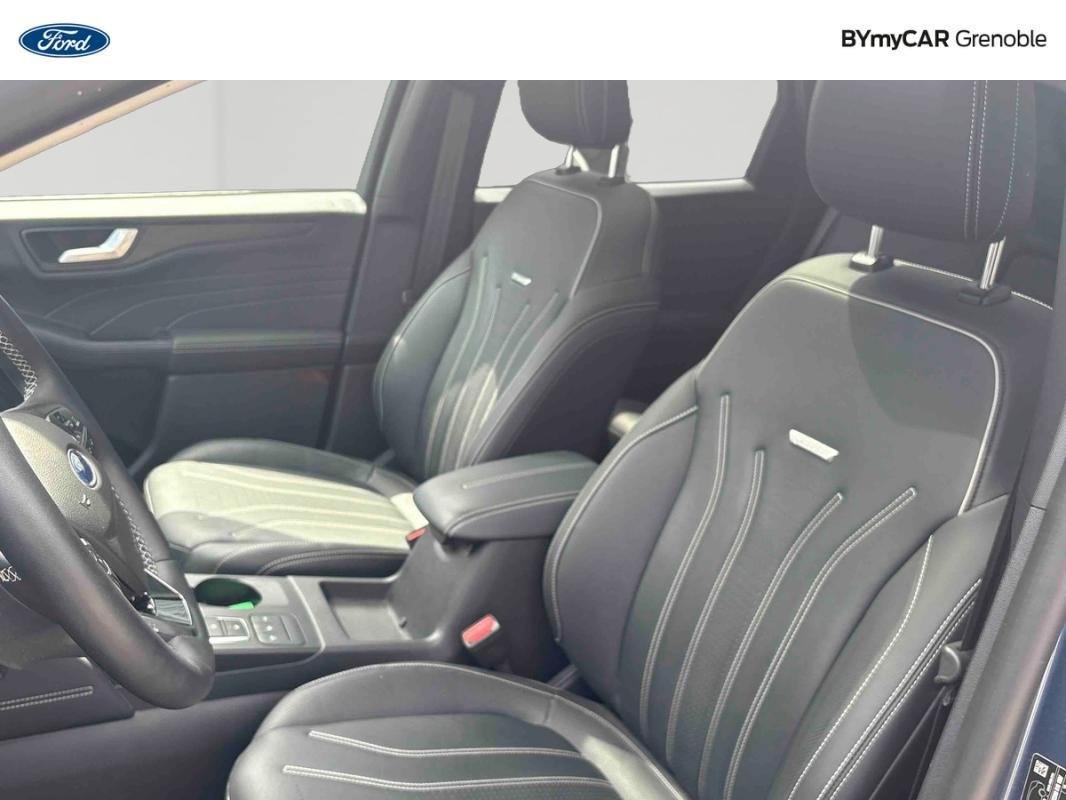 Ford Kuga - Photo 11