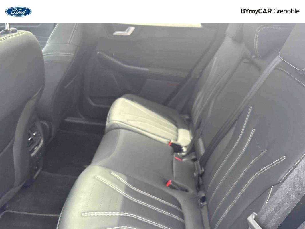 Ford Kuga - Photo 12