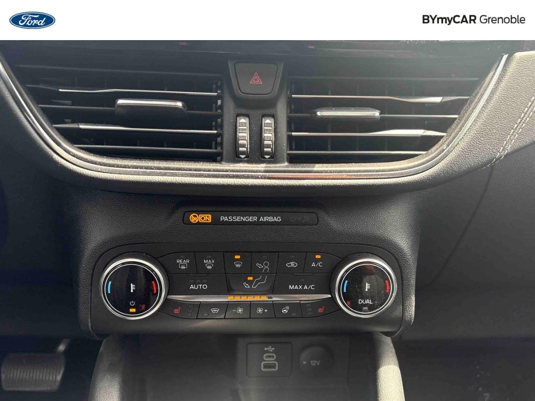 Ford Kuga - Photo 21