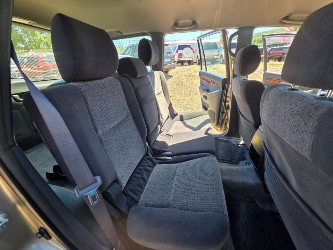 Toyota Land Cruiser - Photo 17