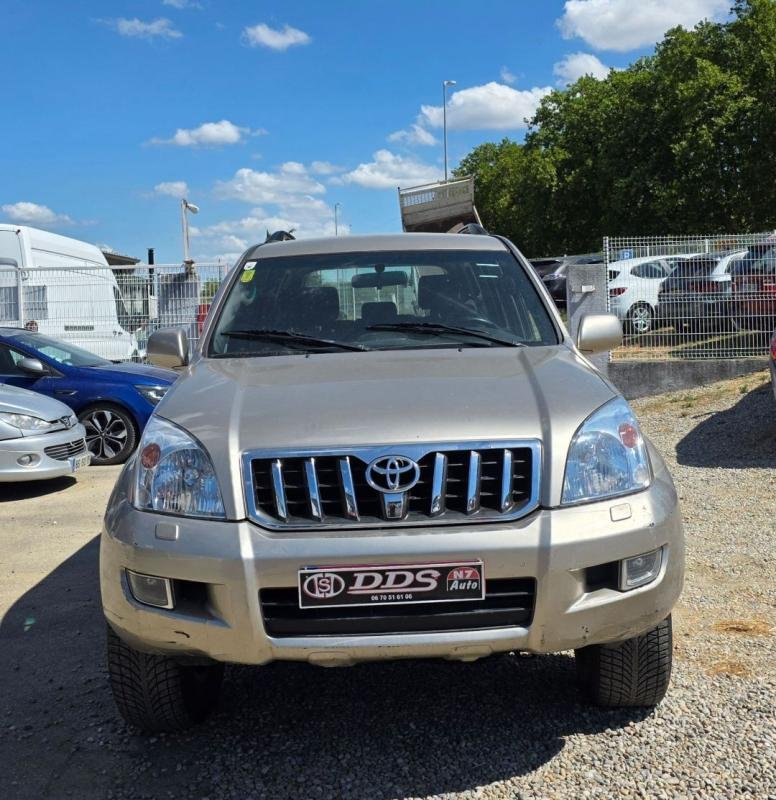 Toyota Land Cruiser - Photo 3