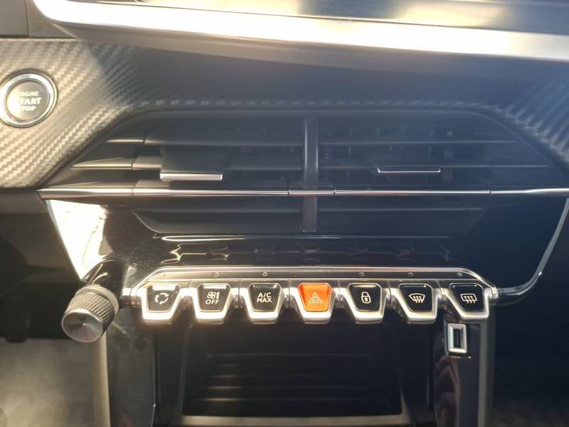 Peugeot 208 - Photo 20