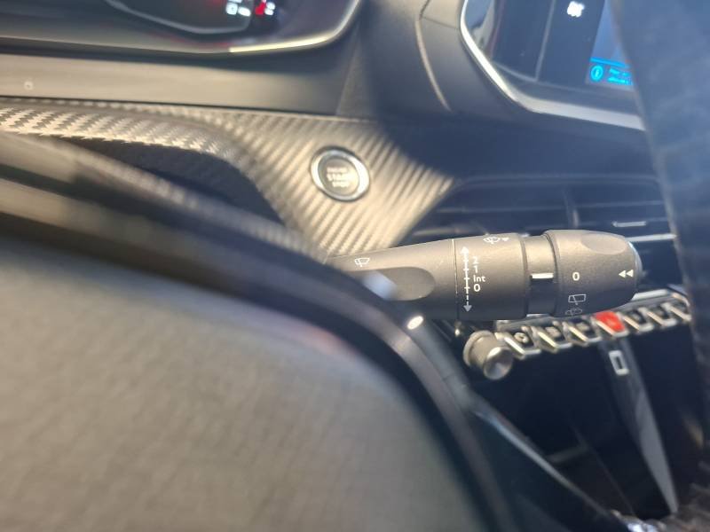 Peugeot 208 - Photo 28