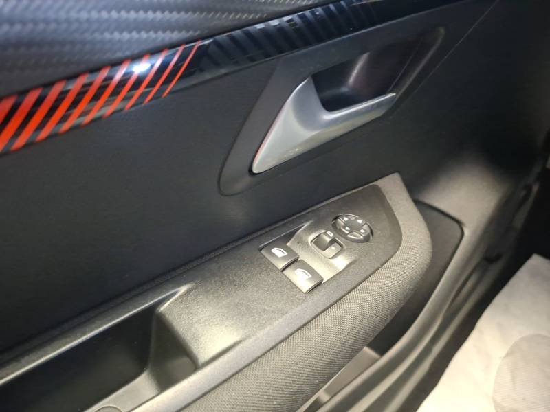 Peugeot 208 - Photo 30