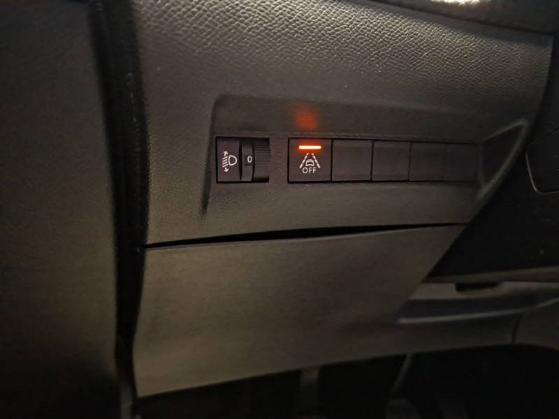 Peugeot 208 - Photo 31