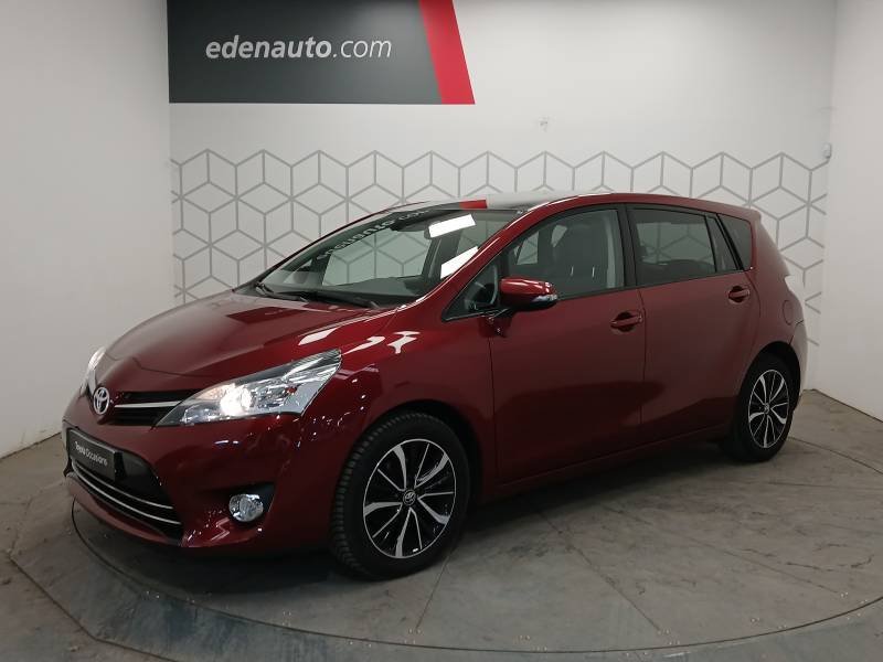 Toyota Verso - Photo 1