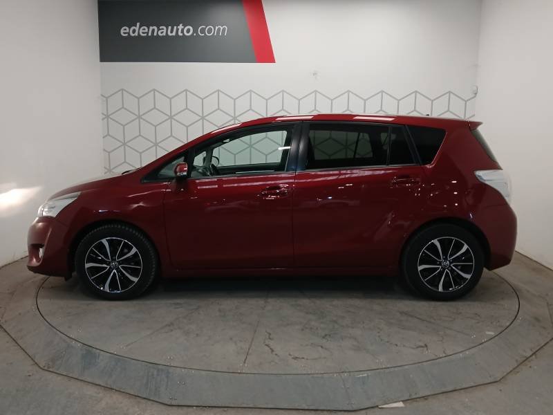 Toyota Verso - Photo 2