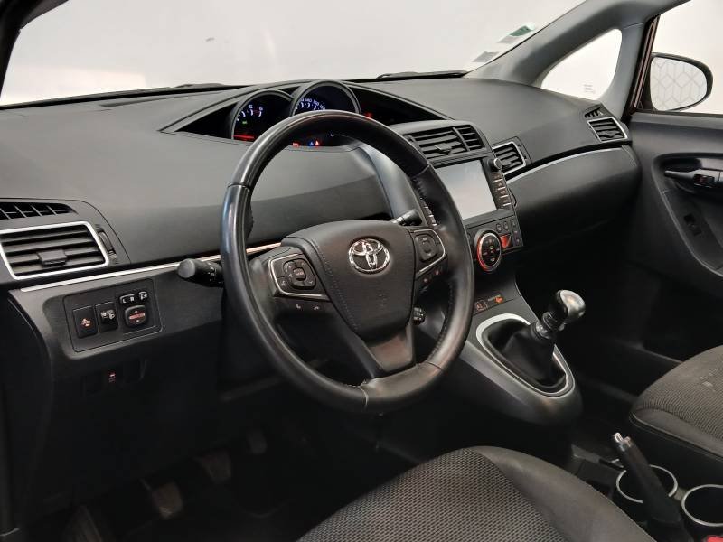 Toyota Verso - Photo 10