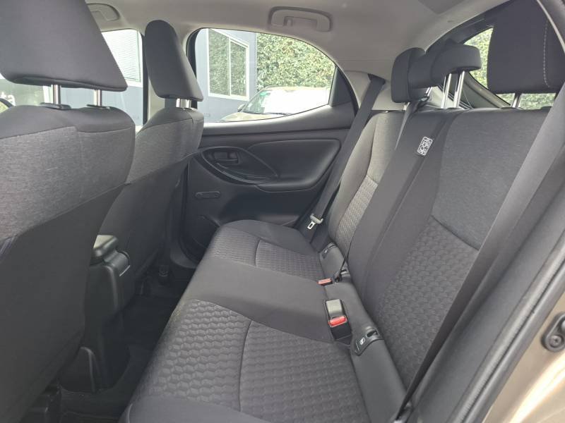 Toyota Yaris - Photo 13