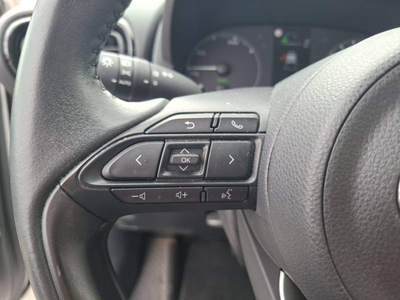 Toyota Yaris - Photo 18
