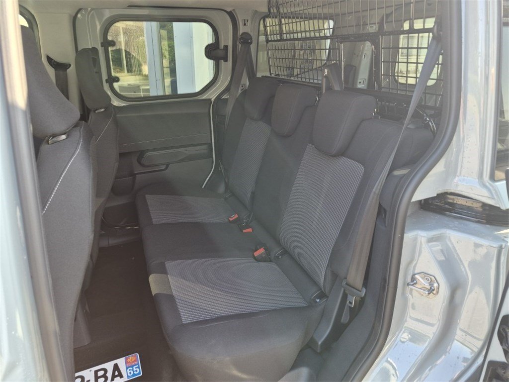 Ford transit courier - Photo 8