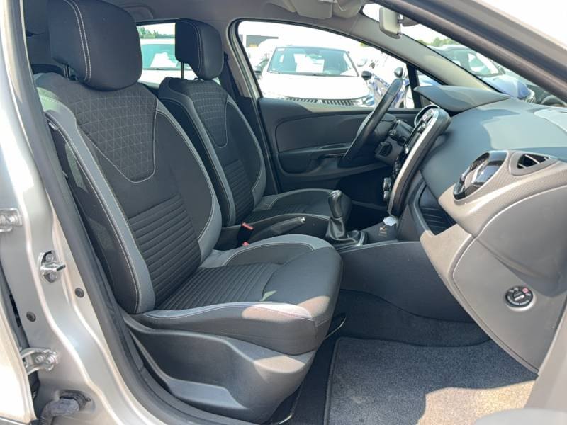 Renault Clio - Photo 12