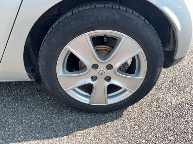 Renault Clio - Photo 15