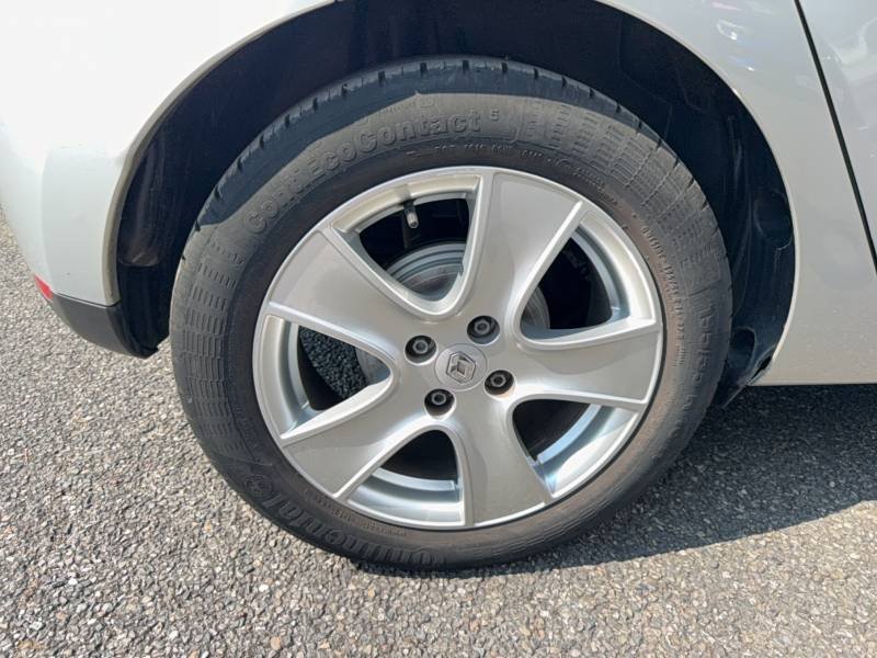 Renault Clio - Photo 18