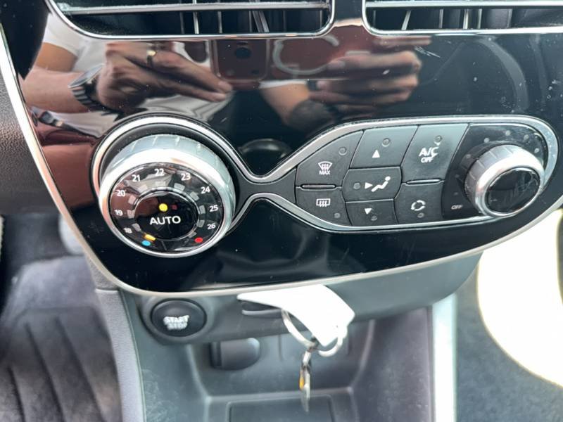 Renault Clio - Photo 29