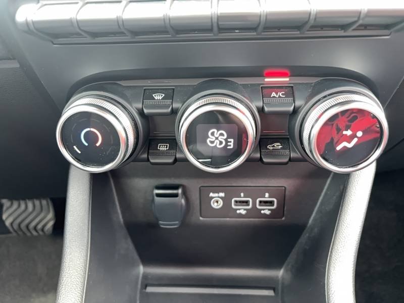 Renault Clio - Photo 24