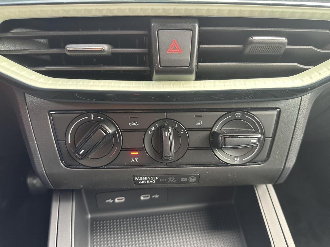 Seat Ibiza - Photo 12