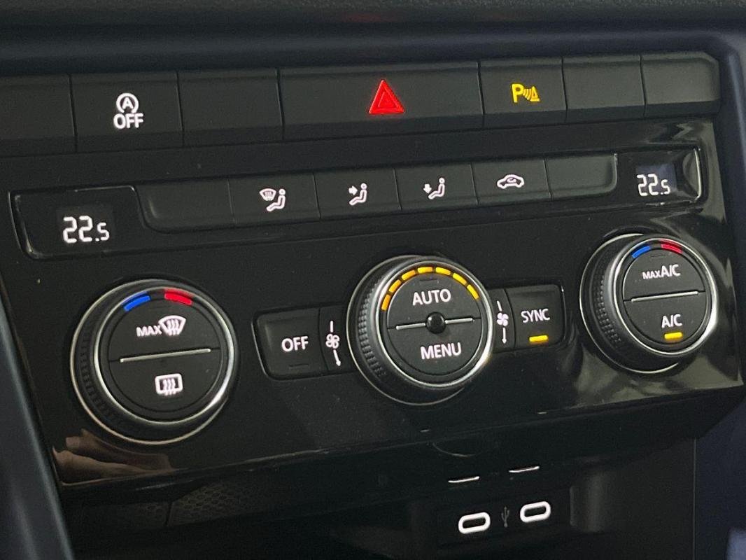 Volkswagen T-Roc - Photo 19