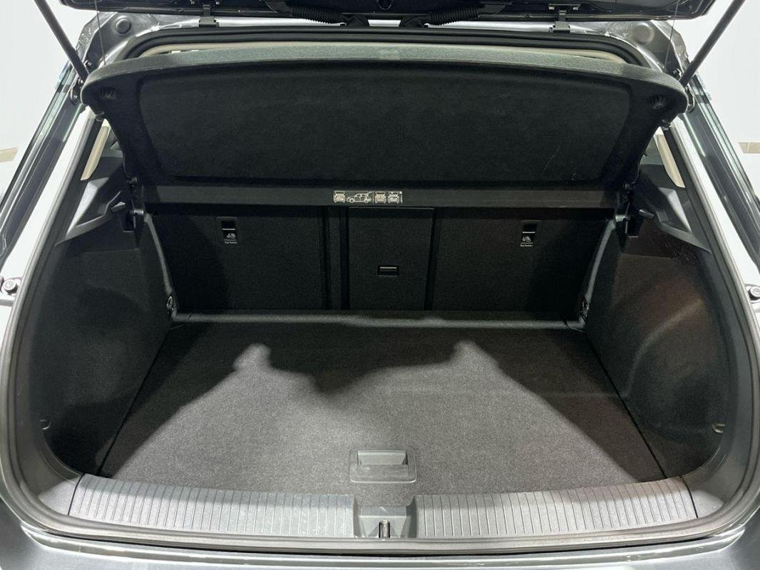 Volkswagen T-Roc - Photo 31