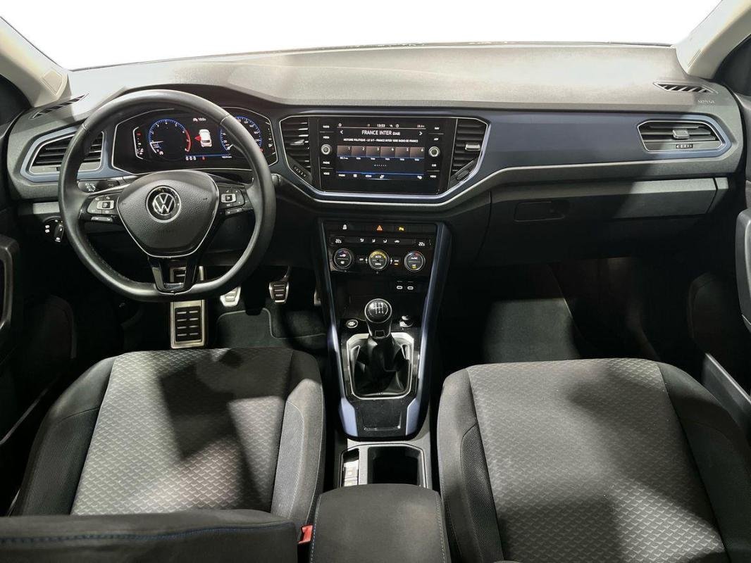 Volkswagen T-Roc - Photo 8