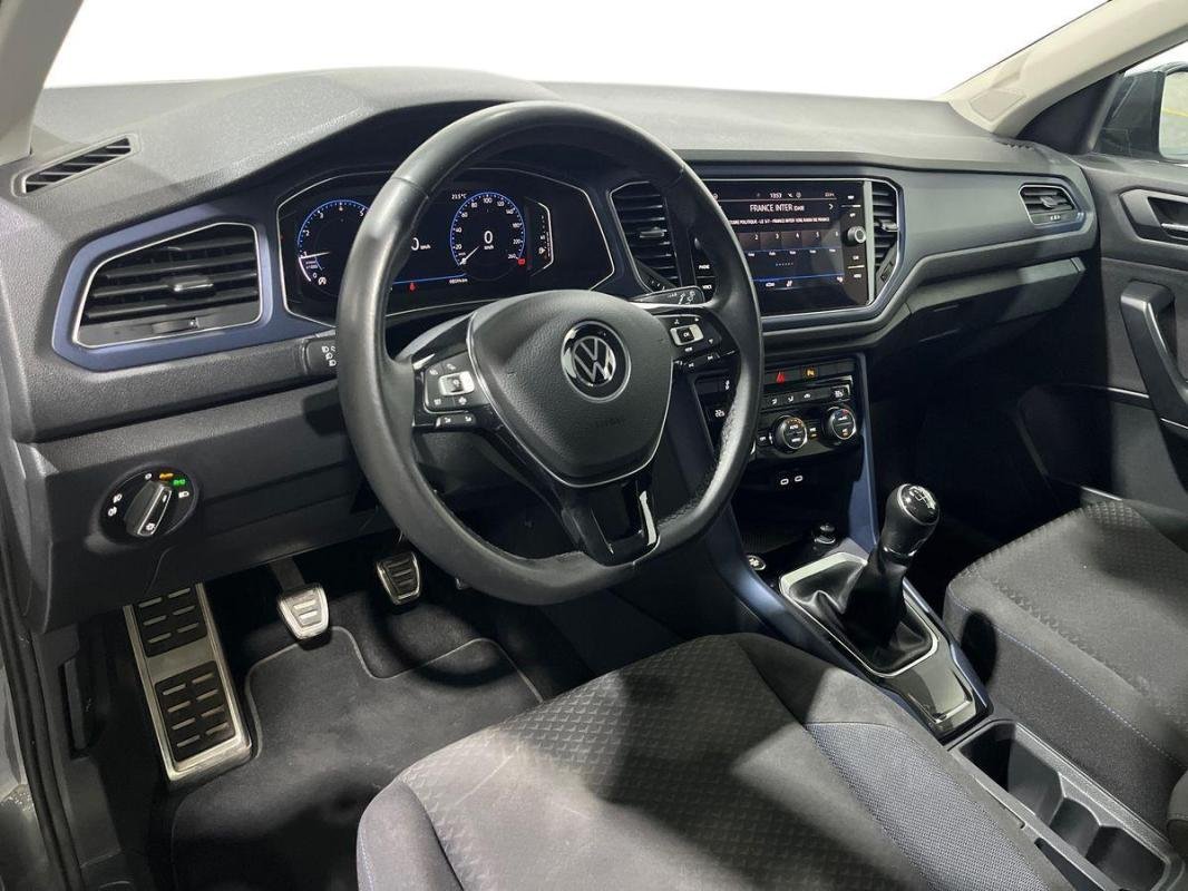 Volkswagen T-Roc - Photo 9