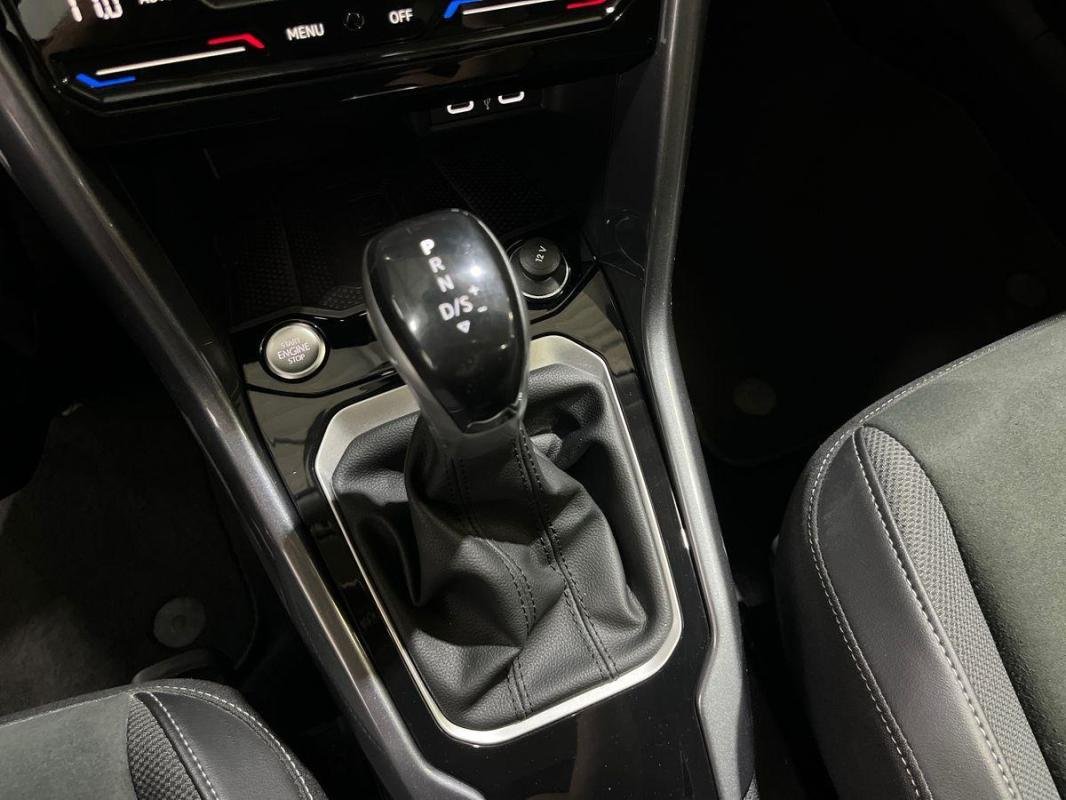 Volkswagen T-Roc - Photo 11