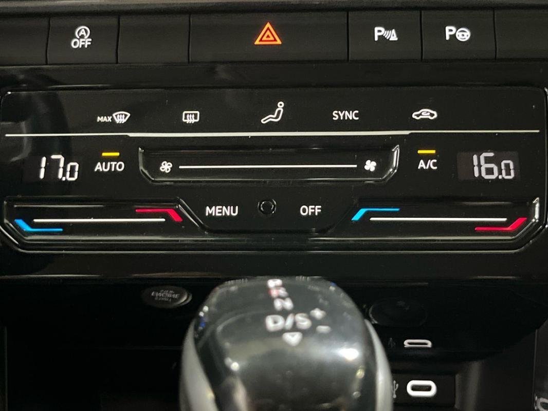 Volkswagen T-Roc - Photo 19
