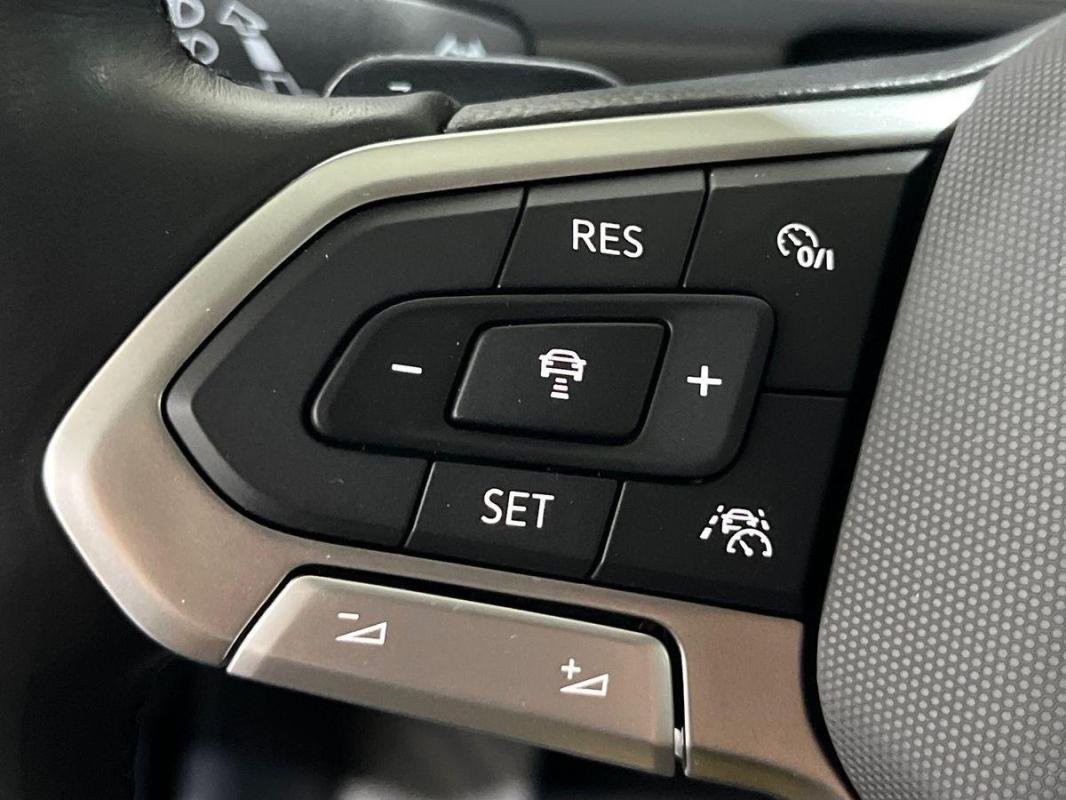 Volkswagen T-Roc - Photo 21