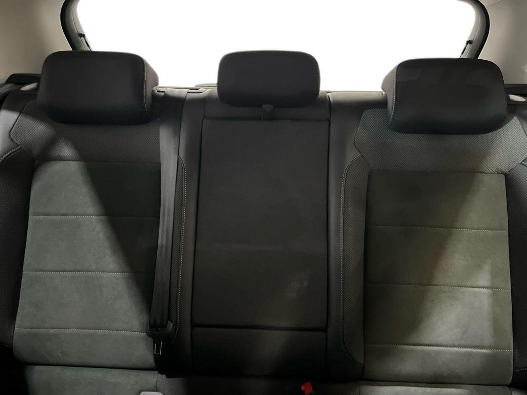 Volkswagen T-Roc - Photo 22