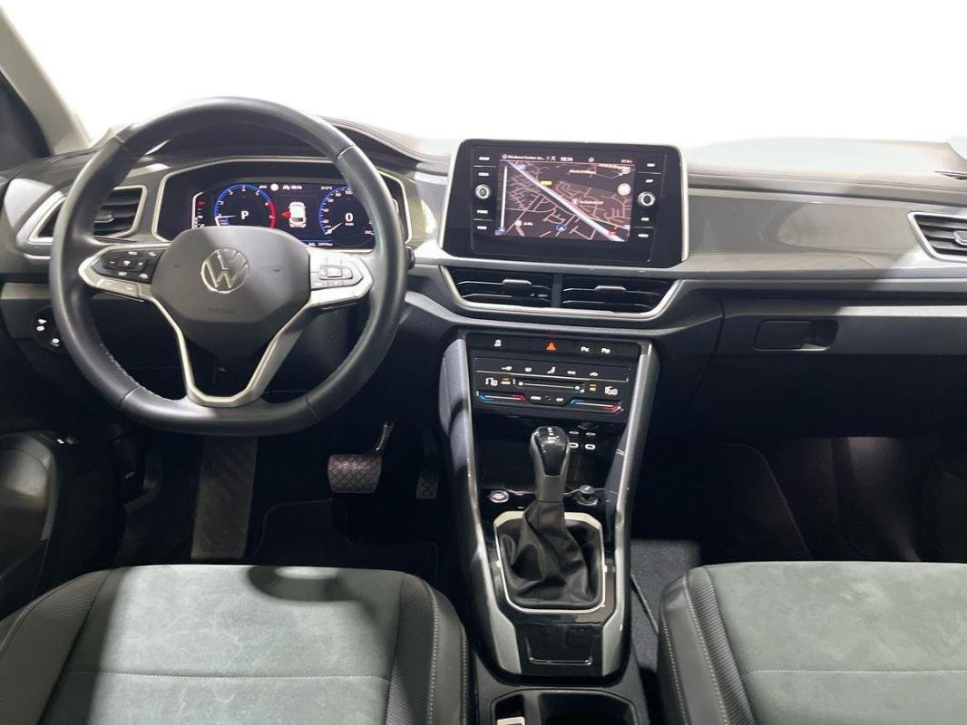 Volkswagen T-Roc - Photo 8