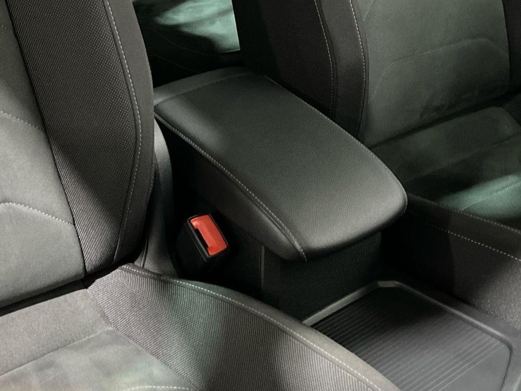 Volkswagen Tiguan - Photo 12