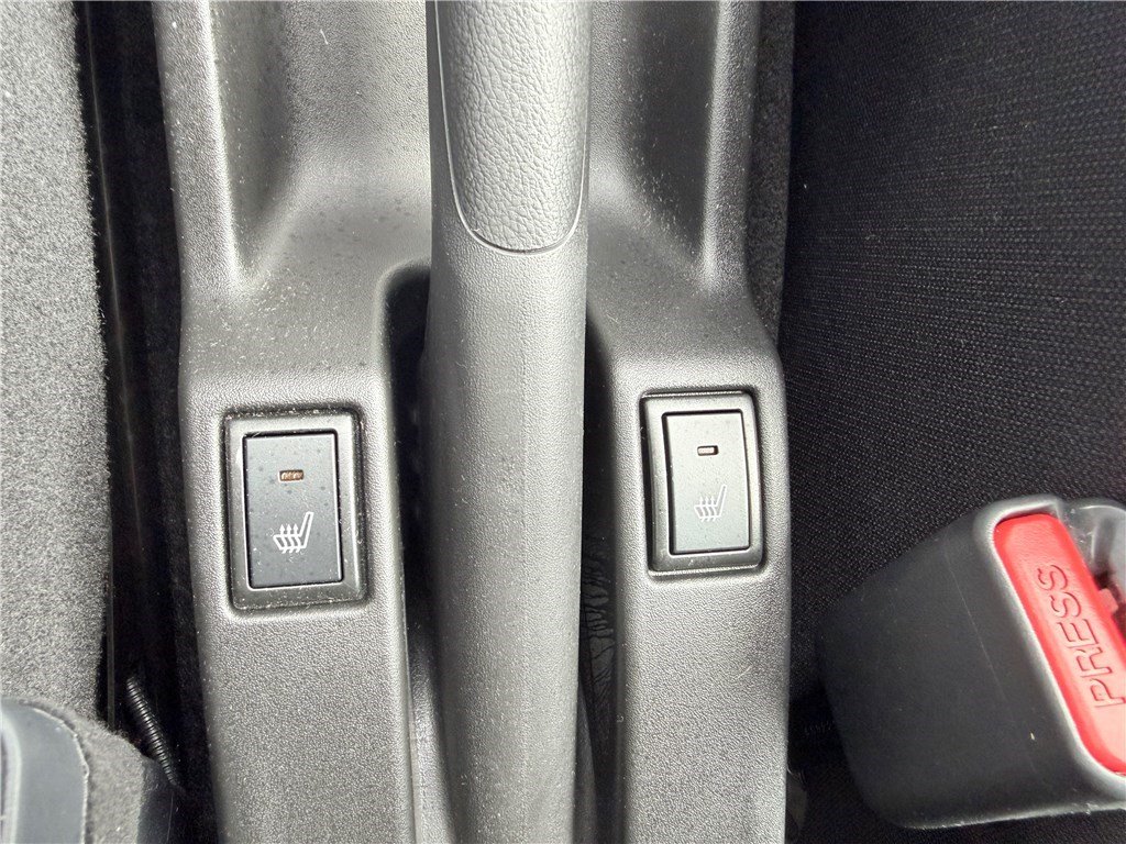 Suzuki Swift - Photo 18