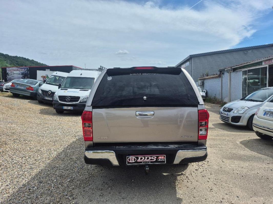 Isuzu D-max - Photo 14