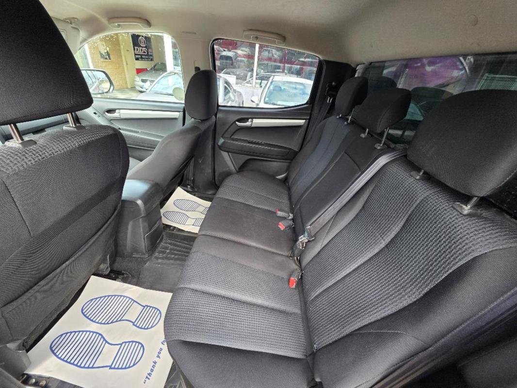 Isuzu D-max - Photo 19