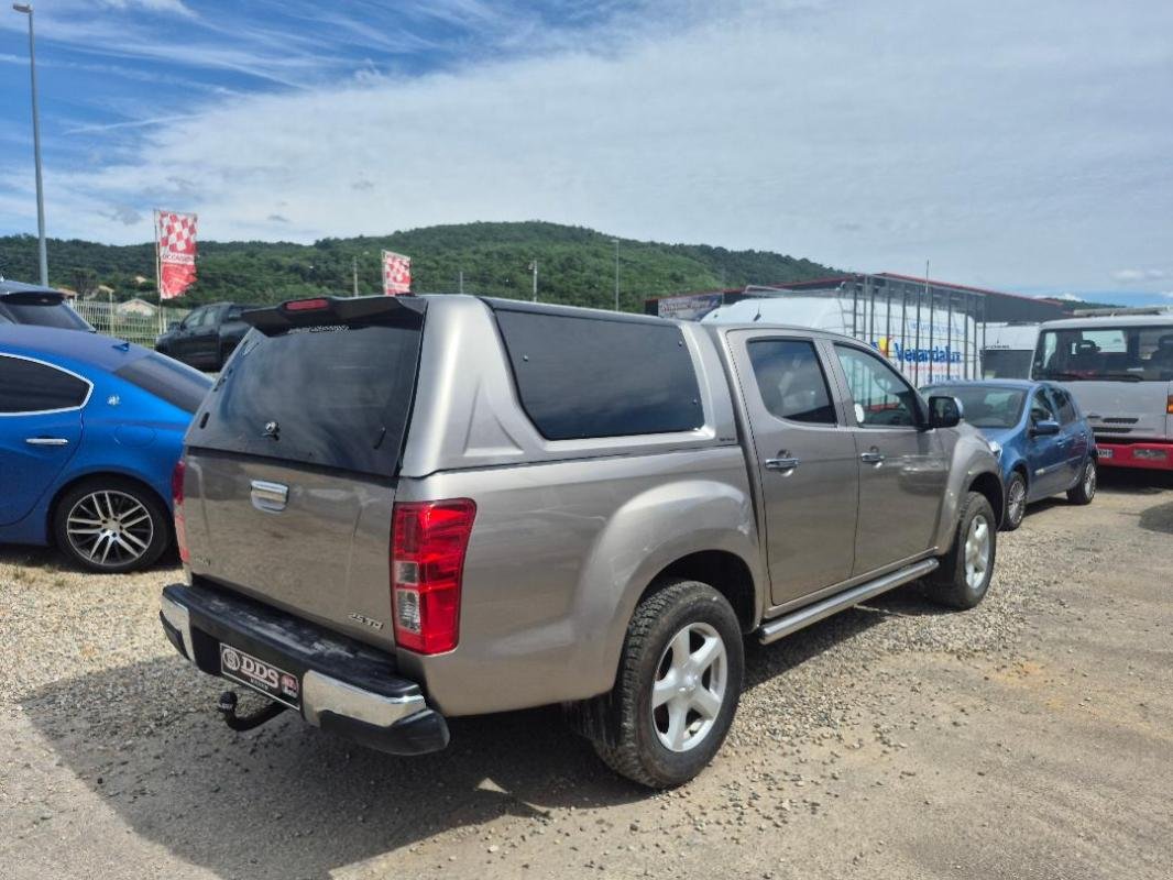 Isuzu D-max - Photo 2