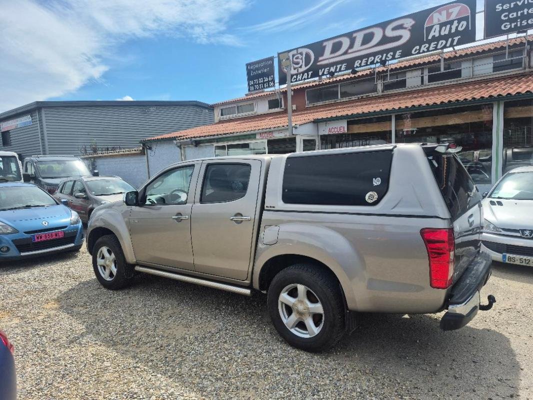 Isuzu D-max - Photo 10