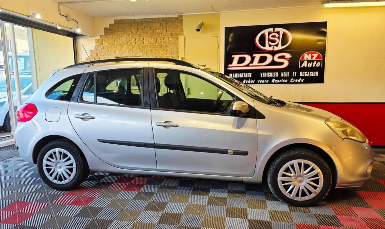 Renault Clio - Photo 11