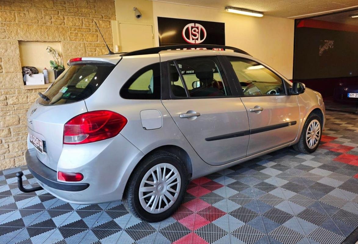 Renault Clio - Photo 2